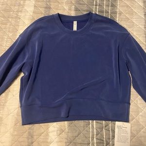 NWT Lululemon Softstreme Perfectly Oversided Cropped Crew Size 4